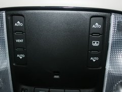 2011款 5.7L 自动 旗舰导航版 5座