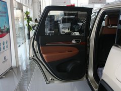 2011款 5.7L 自动 旗舰导航版 5座