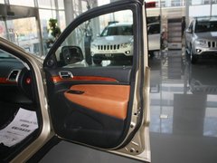 2011款 5.7L 自动 旗舰导航版 5座