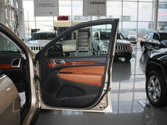 2011款 5.7L 自动 旗舰导航版 5座
