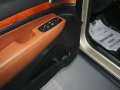 2011款 5.7L 自动 旗舰导航版 5座