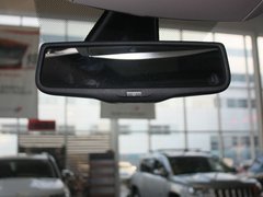 2011款 5.7L 自动 旗舰导航版 5座