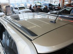 2011款 5.7L 自动 旗舰导航版 5座