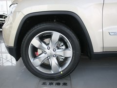 2011款 5.7L 自动 旗舰导航版 5座