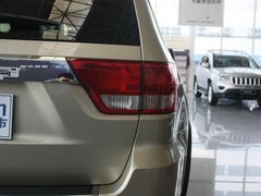 2011款 5.7L 自动 旗舰导航版 5座