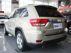 2011款 5.7L 自动 旗舰导航版 5座