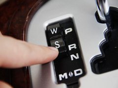 2011款 1.8T 手动 两驱驰域版 5座