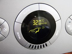 2011款 1.8T 手动 两驱驰域版 5座