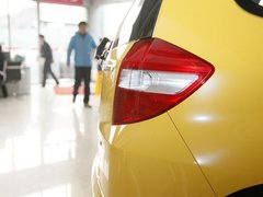 2011款 1.3L 手动 舒适型