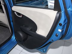 2011款 1.3L 手动 舒适型