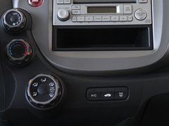 2011款 1.3L 手动 舒适型