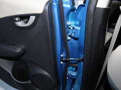 2011款 1.3L 手动 舒适型