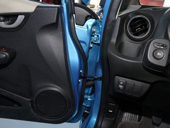 2011款 1.3L 手动 舒适型