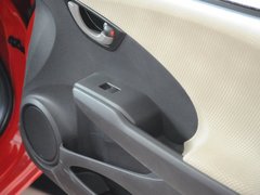 2011款 1.3L 手动 舒适型