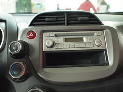 2011款 1.3L 手动 舒适型