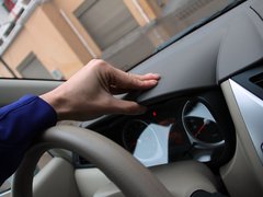 2012款 1.6L 手动 舒适版