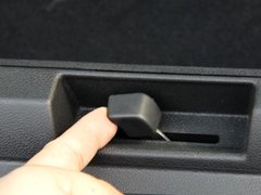 2011款 1.6T 自动 豪华型 5座