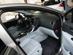 2011款 1.6T 自动 豪华型 5座