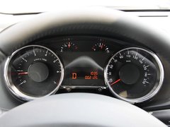 2011款 1.6T 自动 豪华型 5座