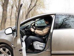 2011款 1.6T 自动 豪华型 5座