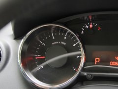2011款 1.6T 自动 豪华型 5座