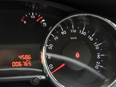 2011款 1.6T 自动 豪华型 5座