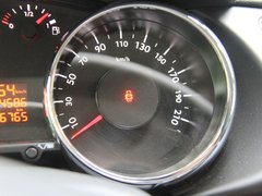 2011款 1.6T 自动 豪华型 5座