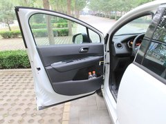 2011款 1.6T 自动 豪华型 5座