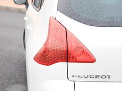2011款 1.6T 自动 豪华型 5座
