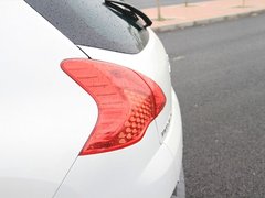 2011款 1.6T 自动 豪华型 5座
