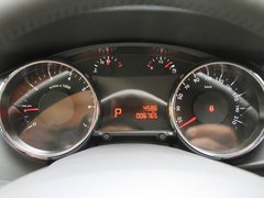 2011款 1.6T 自动 豪华型 5座