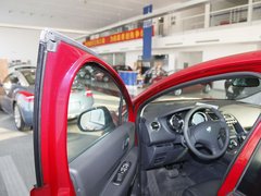 2011款 1.6T 自动 豪华型 5座