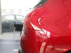 2011款 1.6T 自动 豪华型 5座