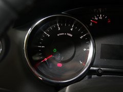 2011款 1.6T 自动 豪华型 5座