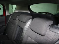 2011款 1.6T 自动 豪华型 5座
