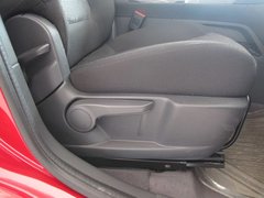 2011款 1.6T 自动 豪华型 5座