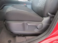 2011款 1.6T 自动 豪华型 5座