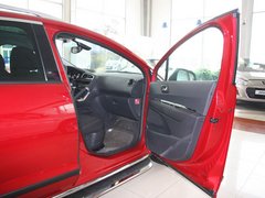 2011款 1.6T 自动 豪华型 5座