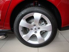 2011款 1.6T 自动 豪华型 5座