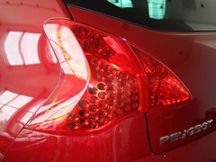 2011款 1.6T 自动 豪华型 5座