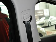 2011款 1.6T 自动 豪华型 5座