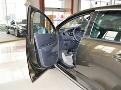 2011款 1.6T 自动 豪华型 5座