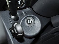 2011款 1.6T 自动 豪华型 5座