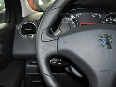 2011款 1.6T 自动 豪华型 5座