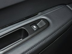 2011款 1.6T 自动 豪华型 5座