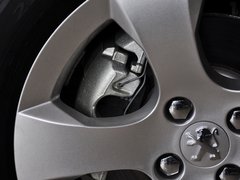 2011款 1.6T 自动 豪华型 5座