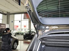 2011款 1.6T 自动 豪华型 5座