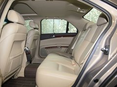 2011款 2.0T 自动 豪华型