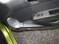 2011款 1.0L SX 自动 标准型
