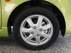 2011款 1.0L SX 自动 标准型